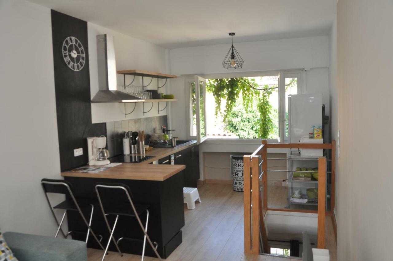 La Petite Escale Apartment อาวีญง ภายนอก รูปภาพ